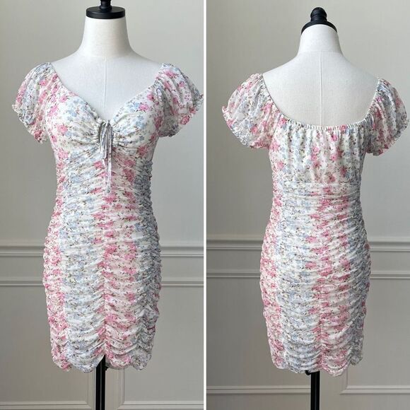 Madden NYC Junior Sweetheart Cut-Out Bodycon Ruched Dress Floral Country Western - Picture 1 of 9
